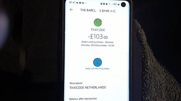 A cell phone with a screen

AI-generated content may be incorrect.